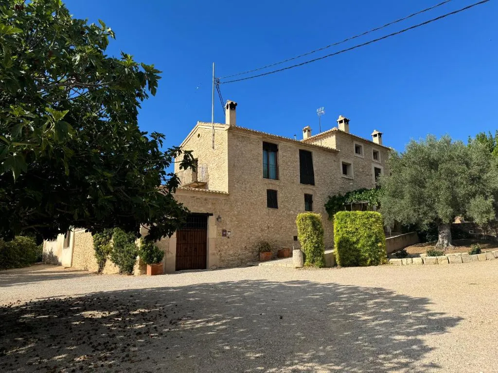 Apartamentos rurales La Alquería del Pilar, hotel in Bañeres de Mariola