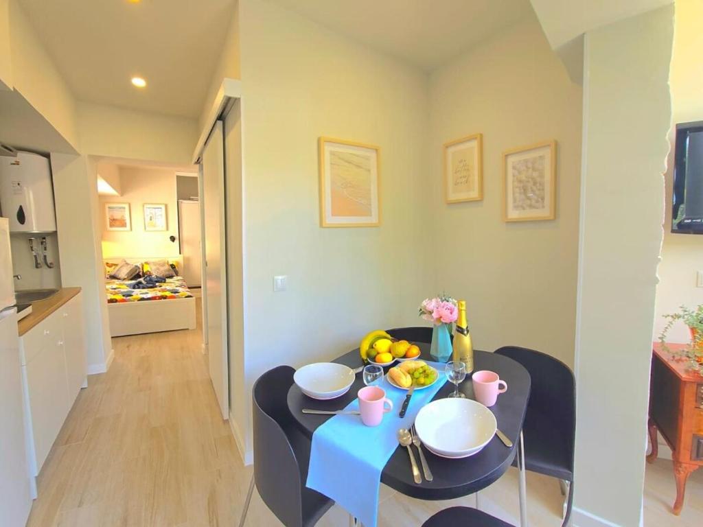 Begona White Pearl City Center Studio Nogalera by NAMASTE ELITE - 3