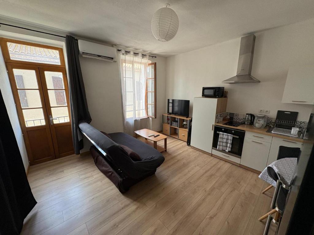 Appartement T2 avec balcon proche centre-ville NARBONNE - 1