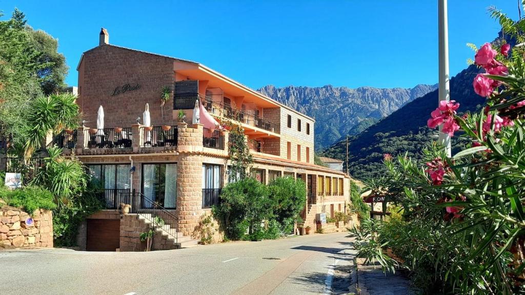 Terra Corsa Duplex T2, Porto Ota