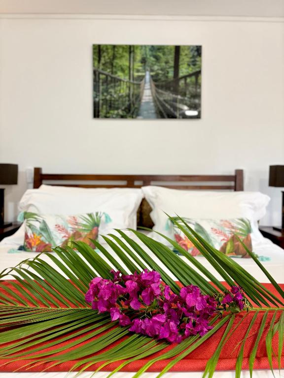 Serenity - Evasion exotique avec Jardin et Piscine, Saint-François