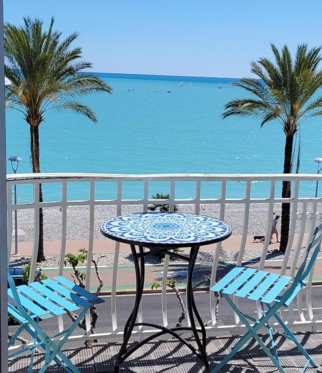 Appartements Au Cros De Cagnes - 1