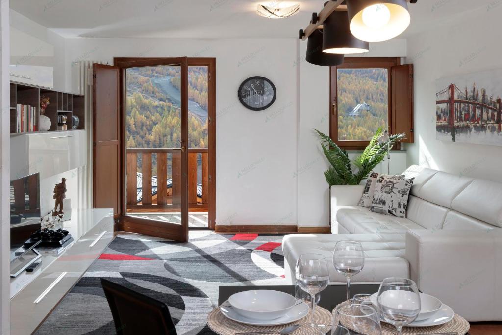 HelloCHALET- Maison Skis Aux Pieds - ski-in with boot warmer and garage - 2