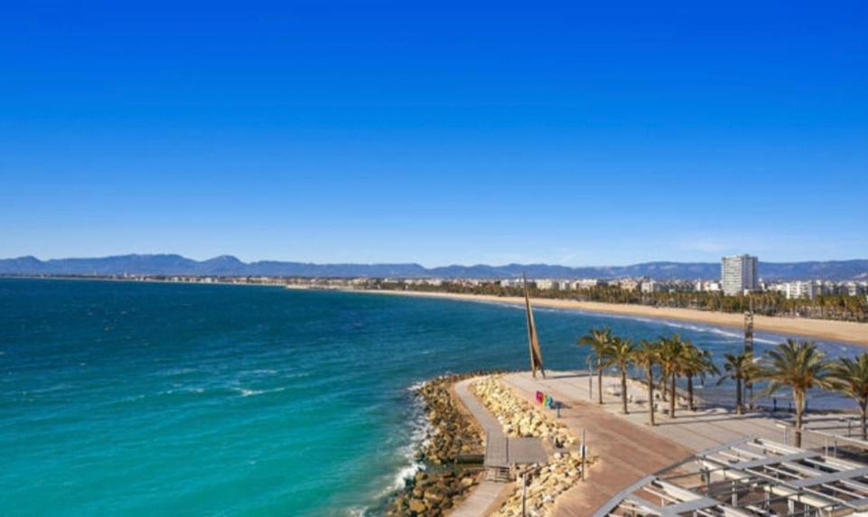 Reina Apartment 150m to Beach with Pool and Balcony near to PortAventura - 4