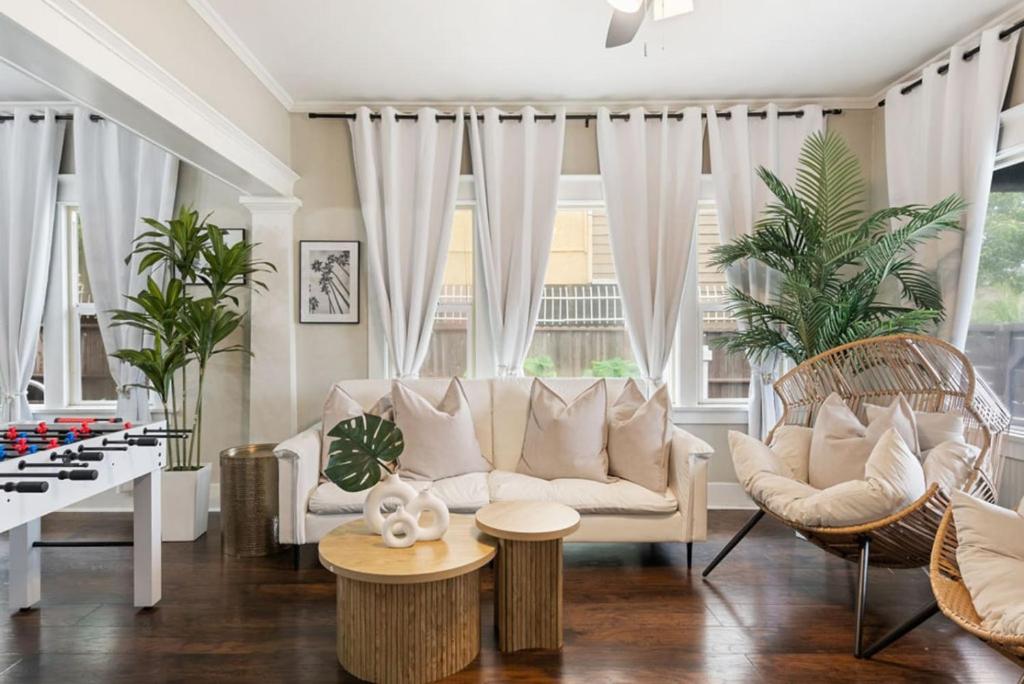 Sunset Shores - Near the beach - Games - Sleeps 8, Long Beach