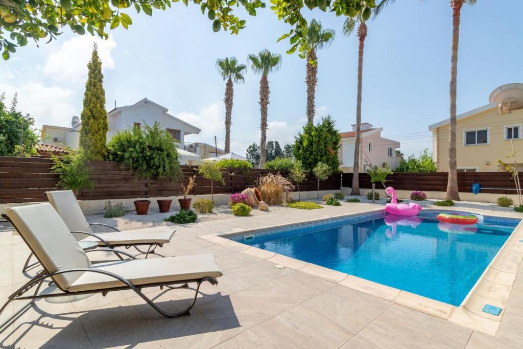 Villa Coralia - Coastal Comfort near Beach & Restaurants, Pegeia