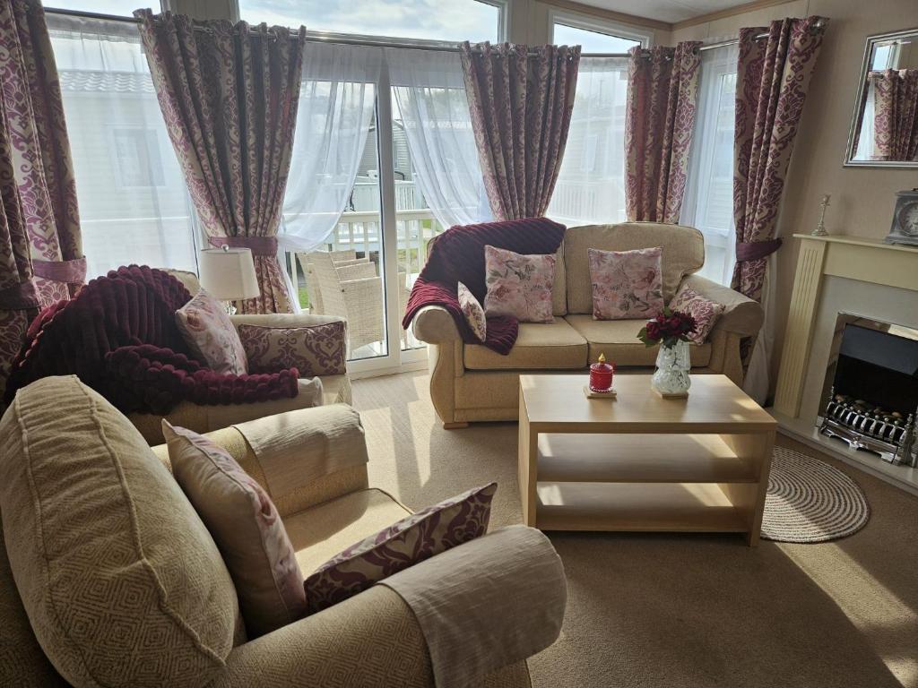 Lbn Caravan, Kinmel Bay