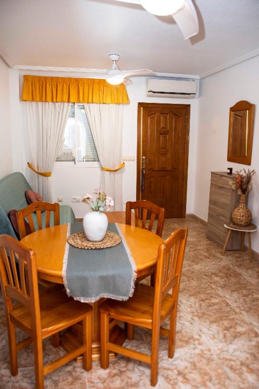 Sunny Getaway in Orihuela Costa - 5