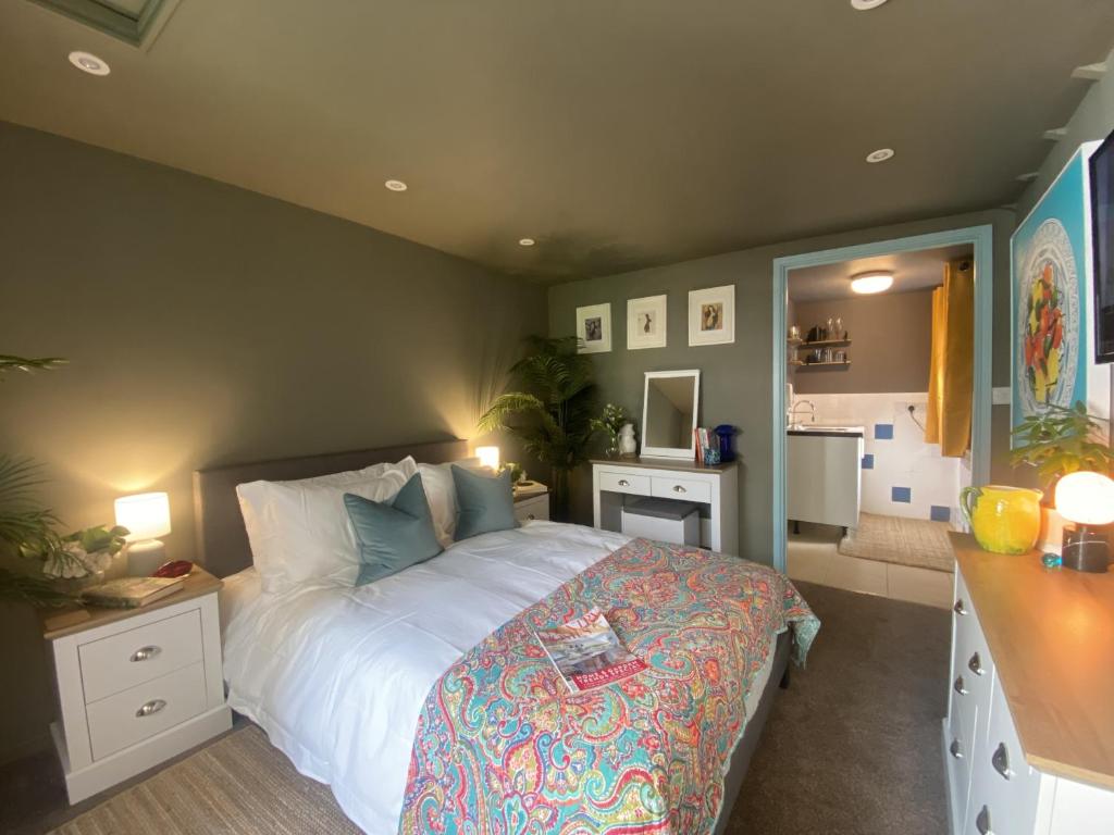 Paddons Lodge, Tavistock