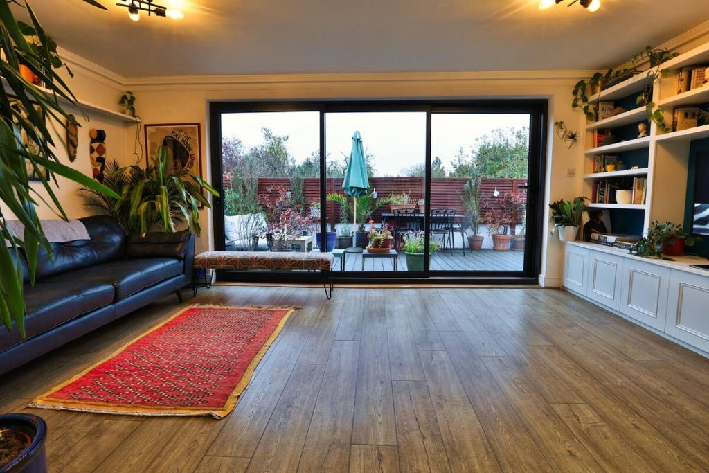 Your beautiful home in London, Hendon