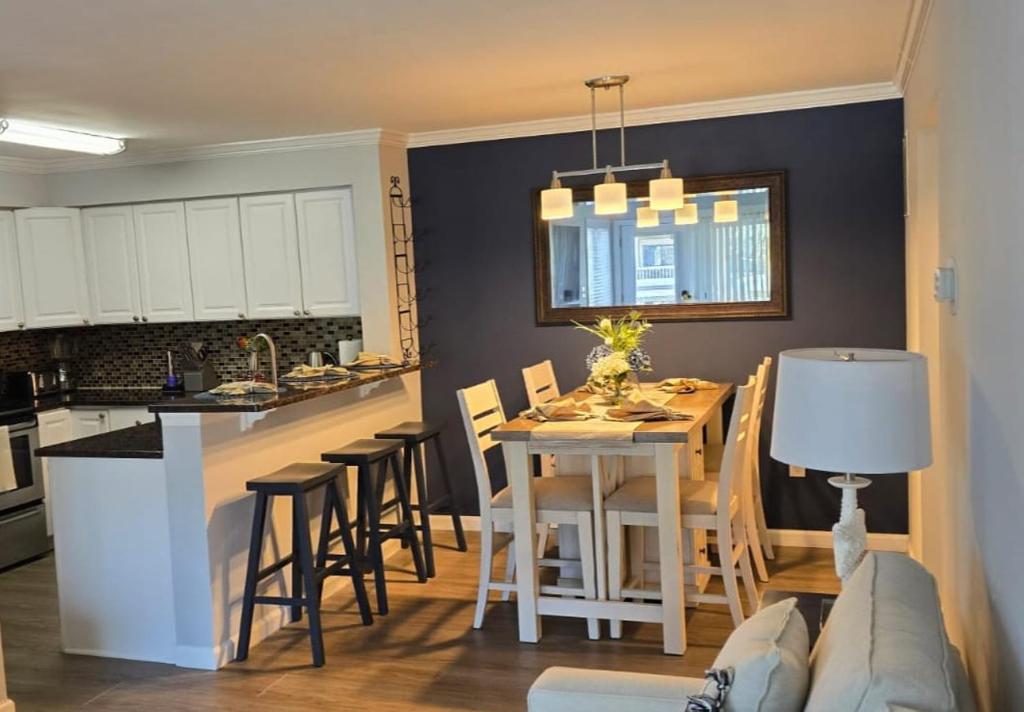 Perfect, Cozy, Modern Beach Condo, Ocean City