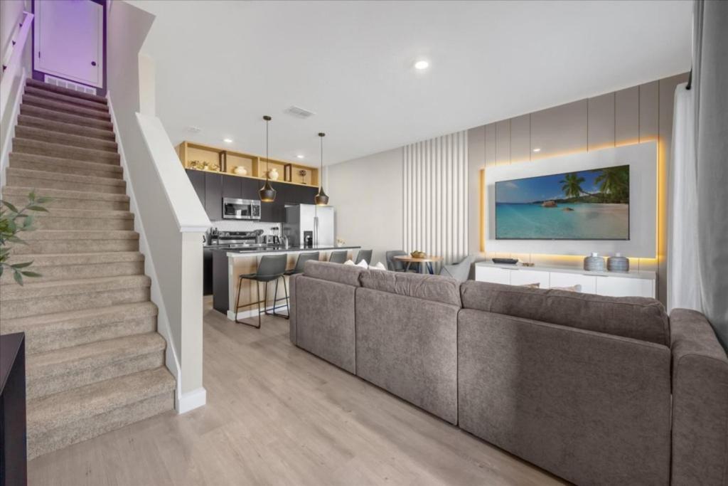 3 Bedrooms 3 Baths The Hub At Westside 3444Tt, Kissimmee