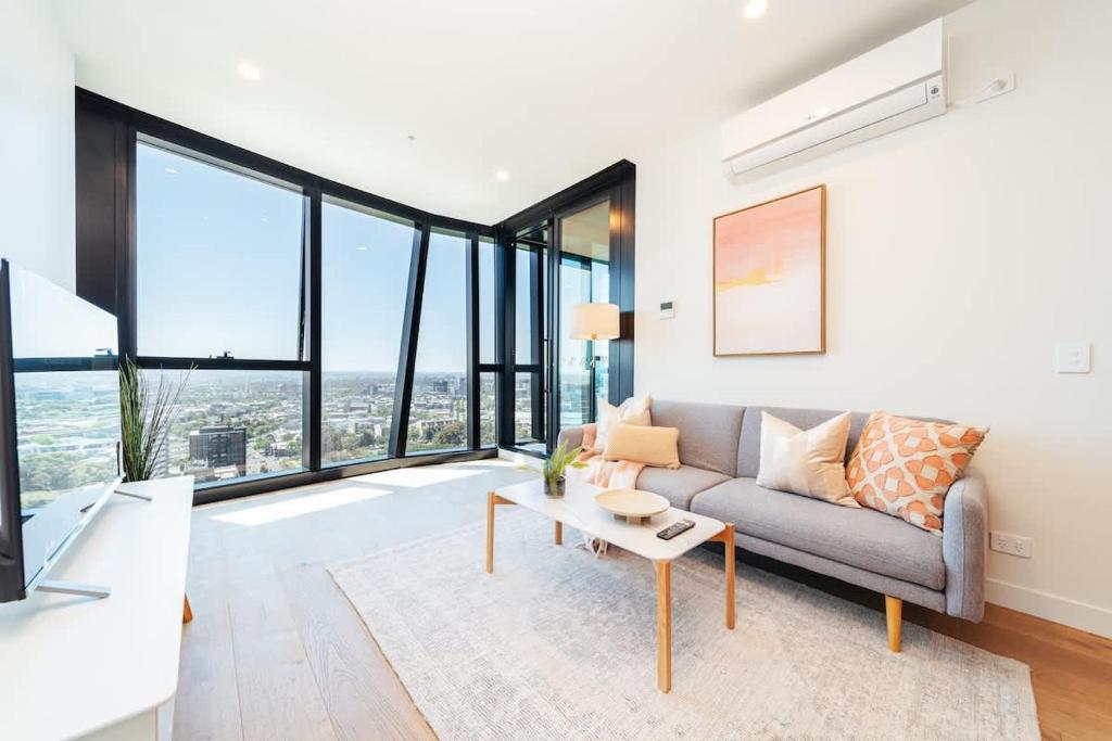 2Br2Ba1So Apt wAmazing View Sth Cross ASP-29 Pool Gym Sauna, Melbourne
