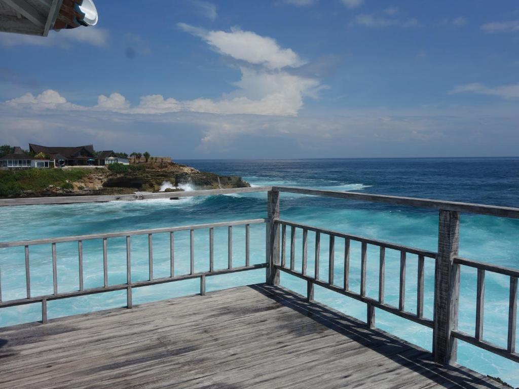 Cliff Park Lembongan photo