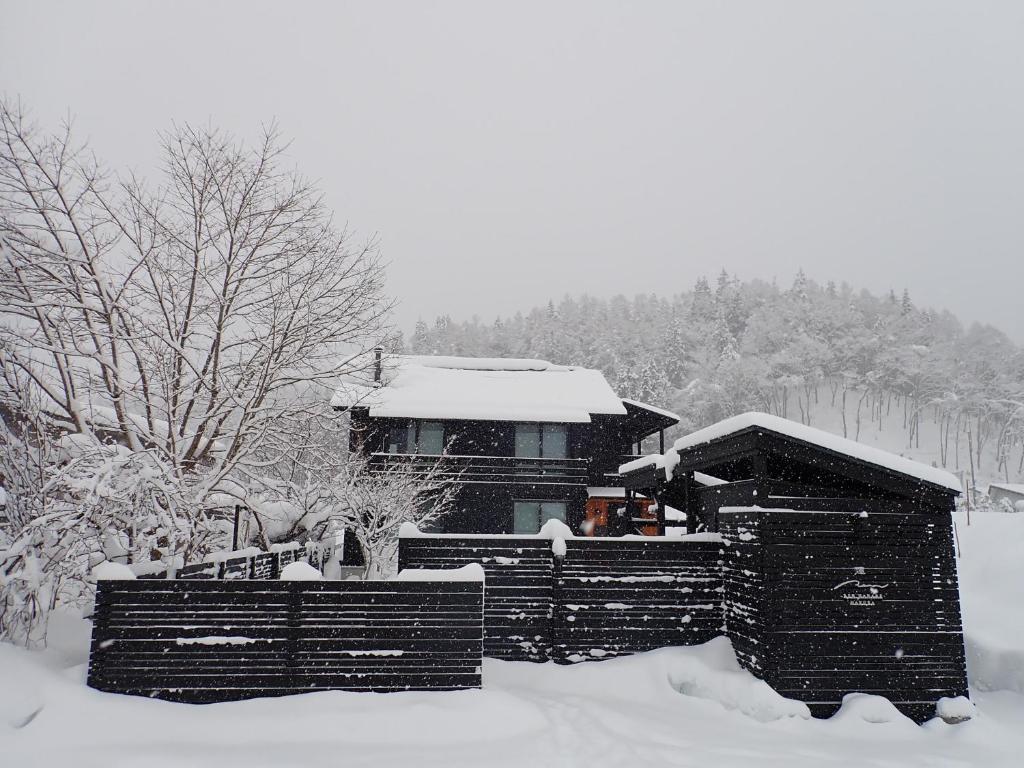 REN HANARE Hakuba, Hakuba