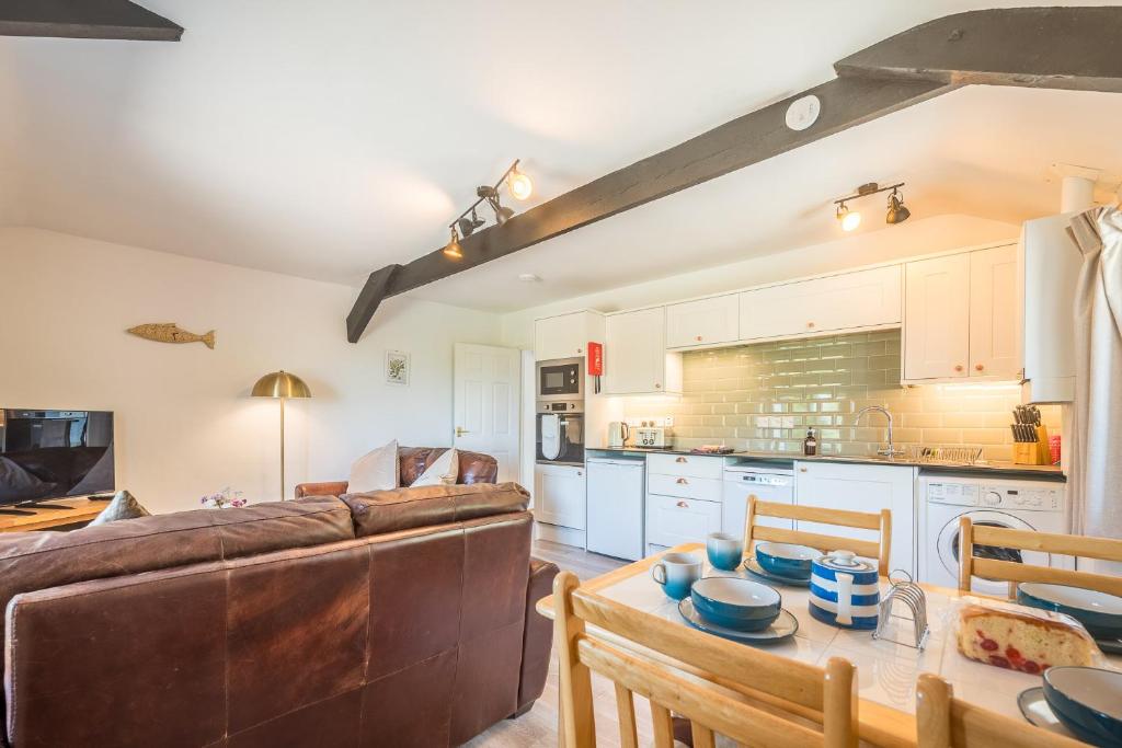 Elderberry Cottage, Polrunny Farm, Boscastle photo 3