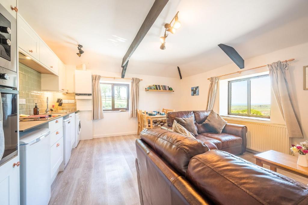 Elderberry Cottage, Polrunny Farm, Boscastle photo 2