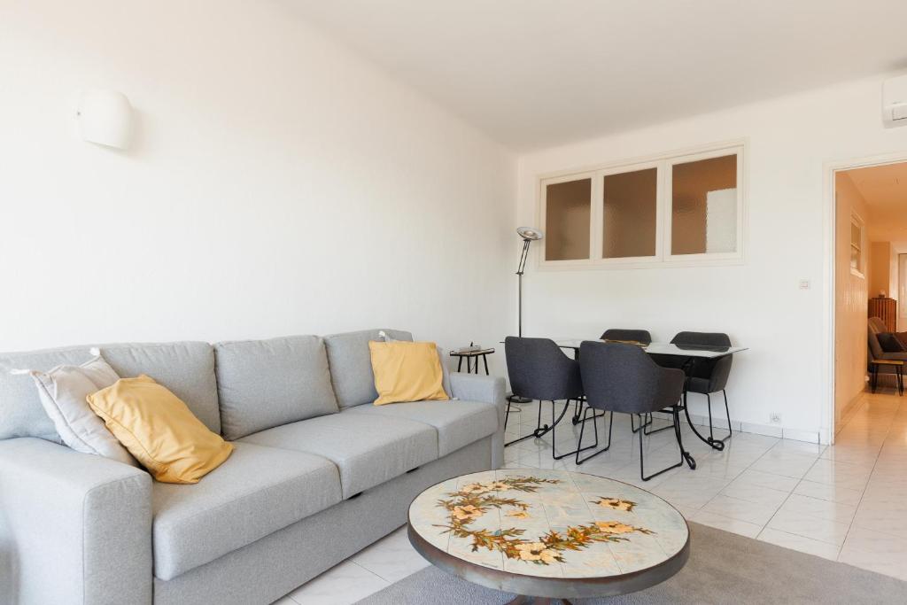 Cannes: Croisette Quartier Martinez - 90m² - 3
