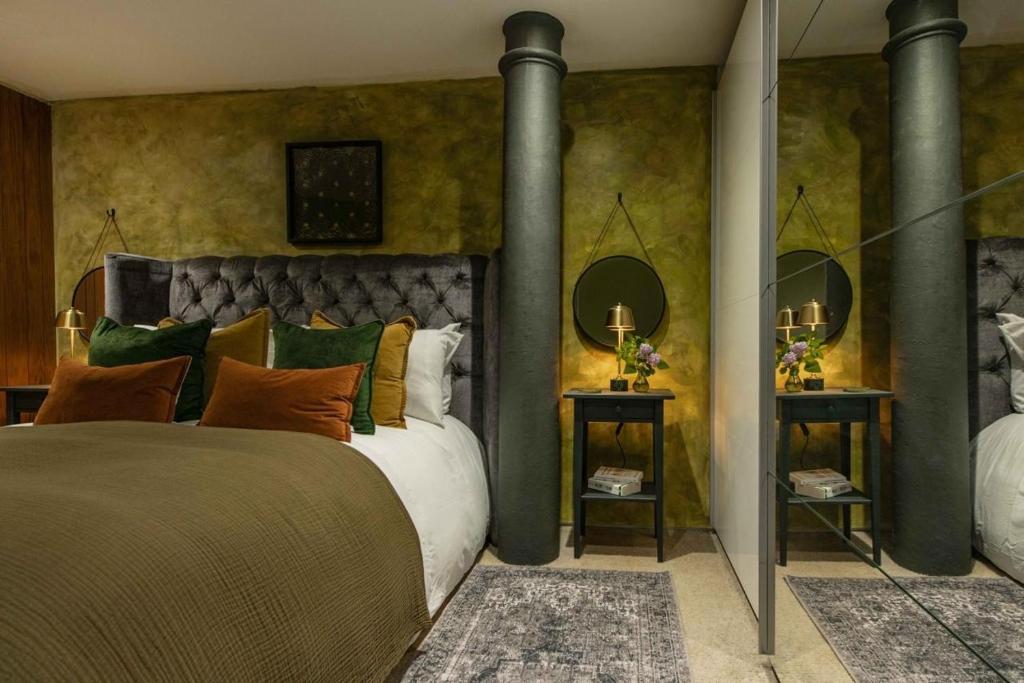 Suite60Solace with Sea View, Plymouth