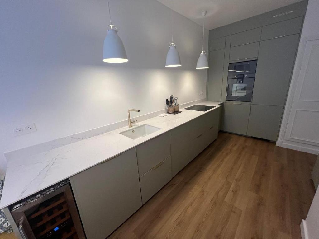 GuestReady - Luxurious Charm near Arc de Triomphe - 4