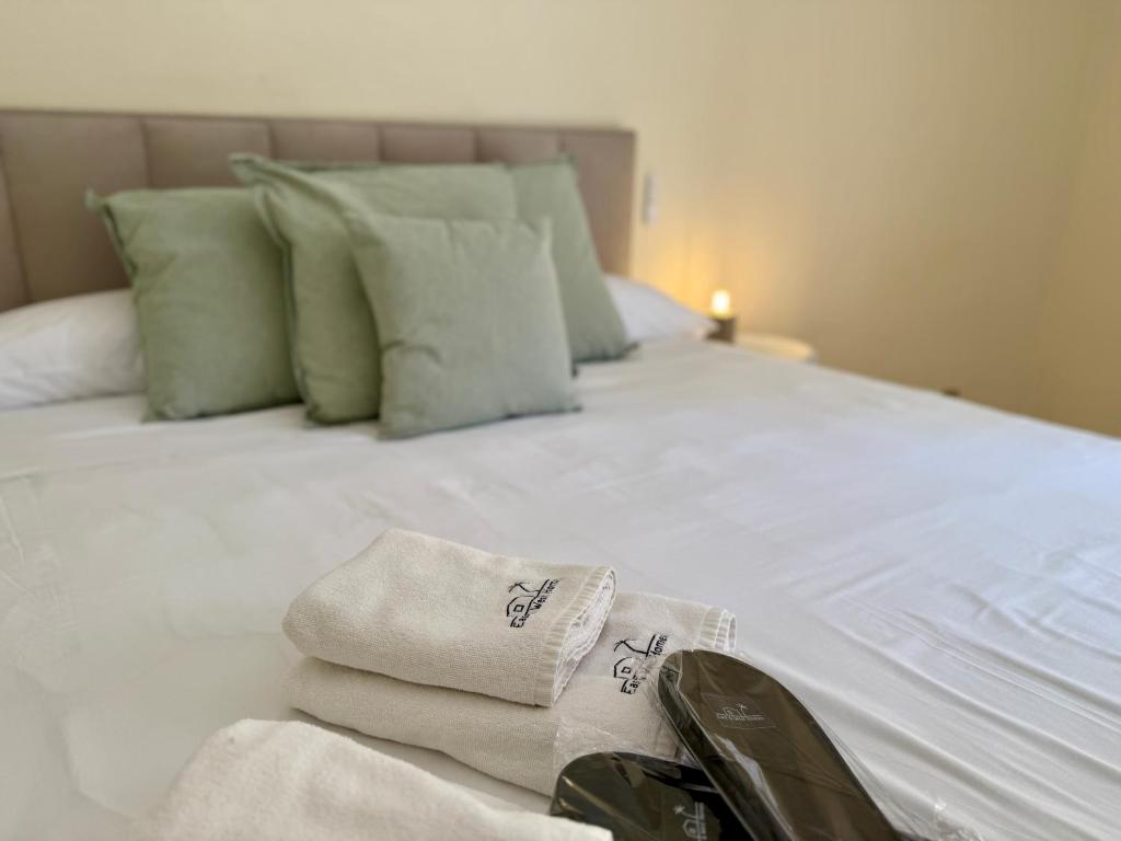 Marbella del Mar IV Beach Marbella Center - EaW Homes - 4