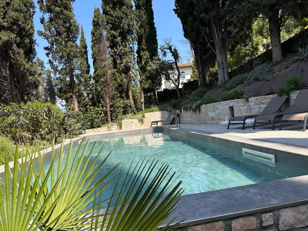 3 Zimmer Apartment am Gardasee mit traumhaften Seeblick und Pool in Torri del Benaco - 5