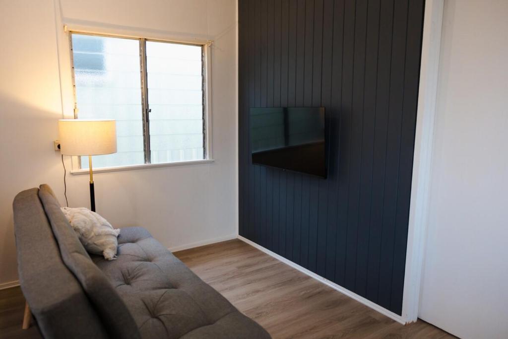 The Little Gem, Clermont