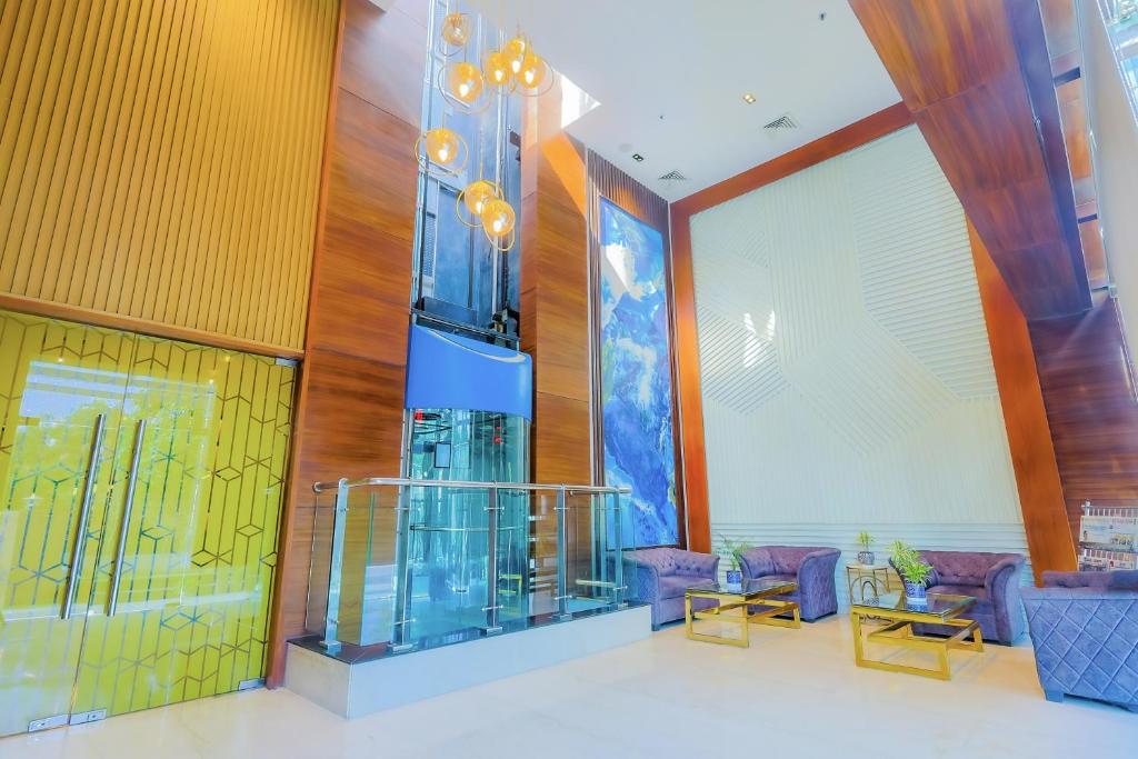 Lobby, Hotel Hyphen Noida in Noida