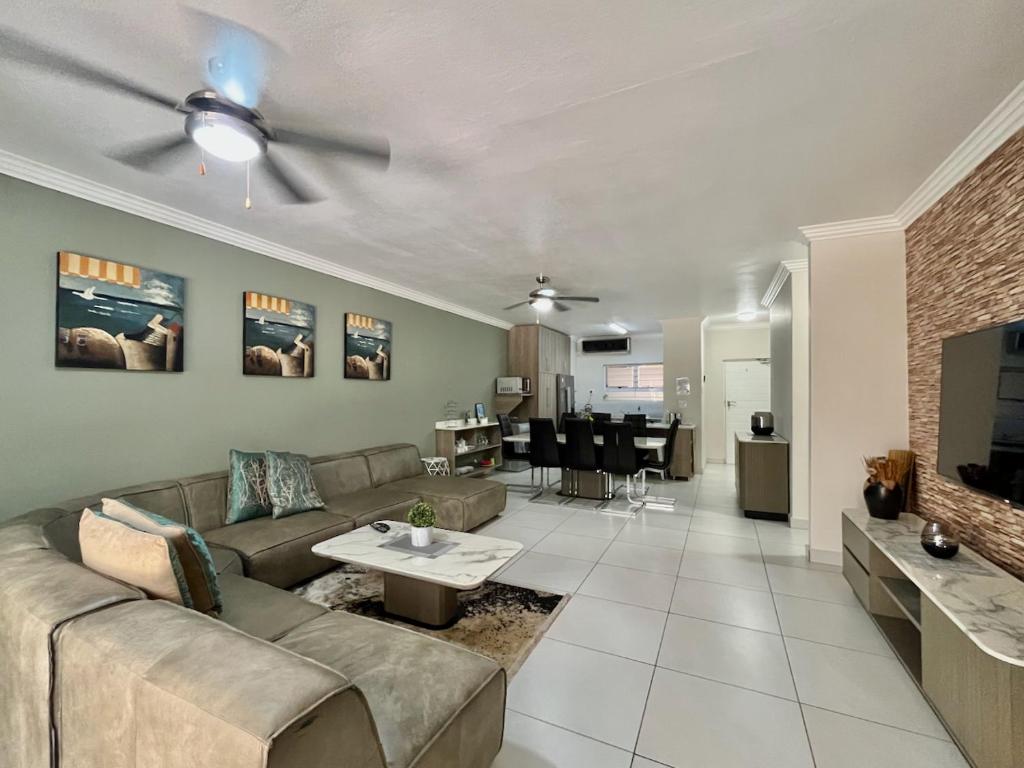 55 Bay Ridge, uMhlali