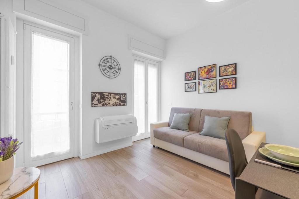 Bilocale vicino tram 2, smart TV e internet veloce - 3