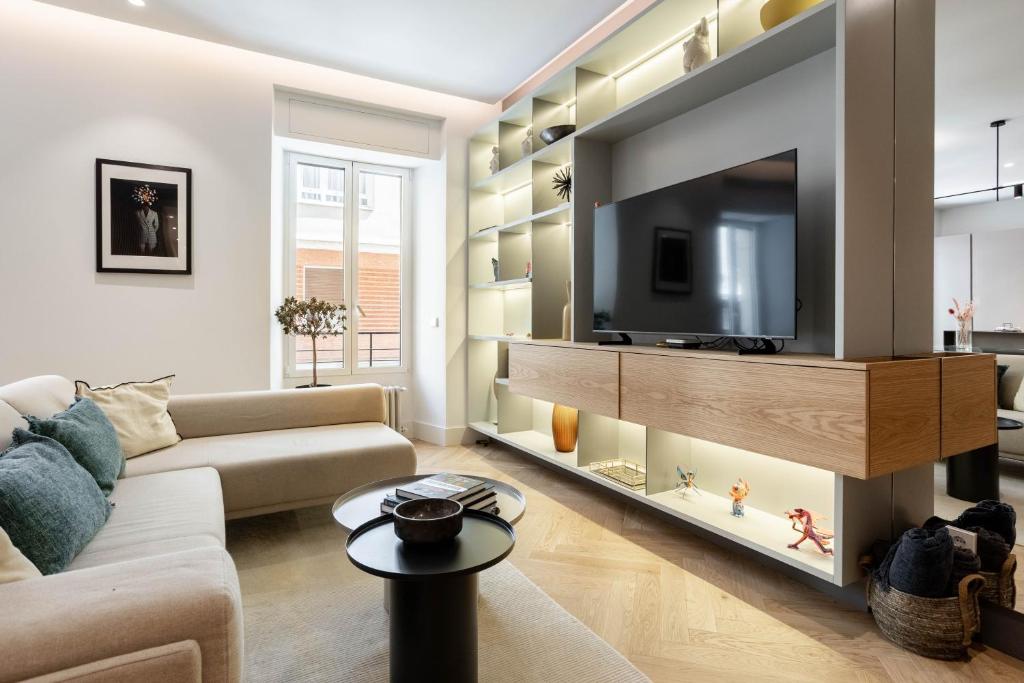 NUEVO Apartamento Premium en zona Retiro - 2