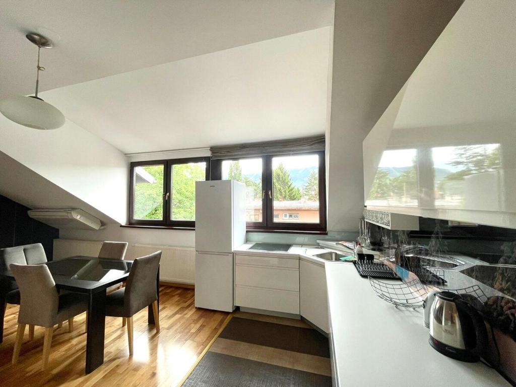 Engadin Beautiful 2BDR Apt - 4