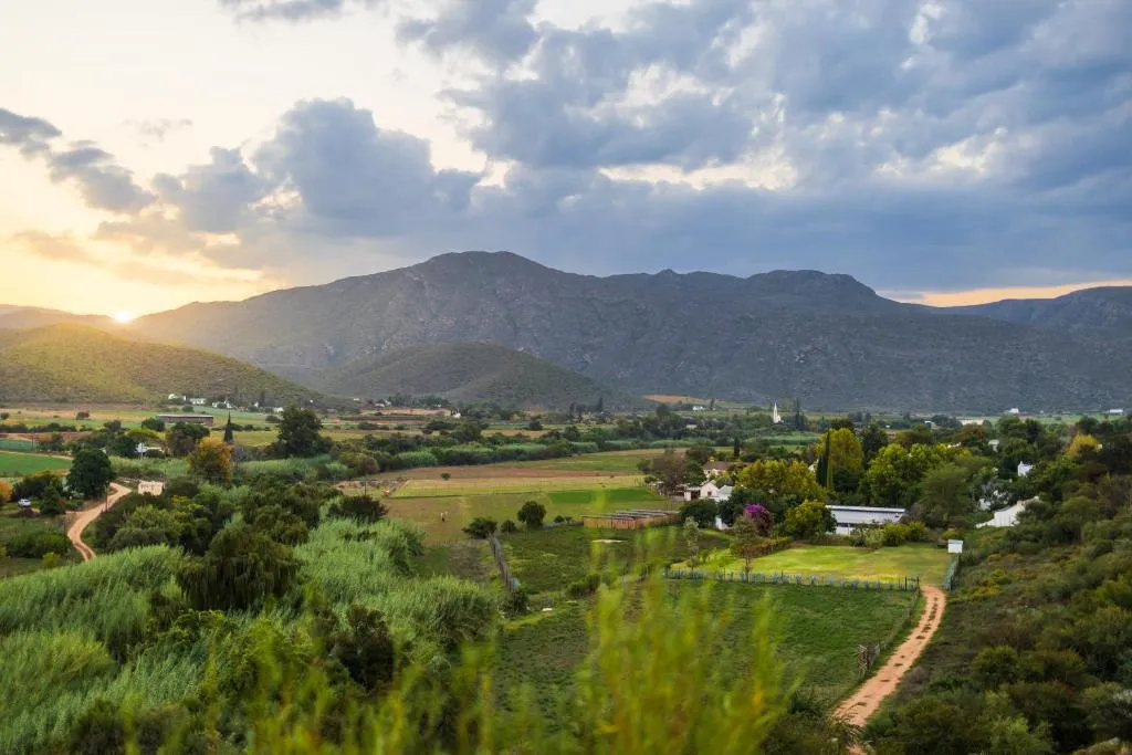 De Opstal Country Lodge, hotel in Oudtshoorn
