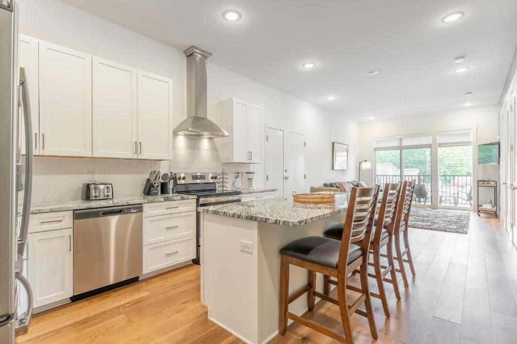 The Daffodil by Stay Local Nashville, Nashville