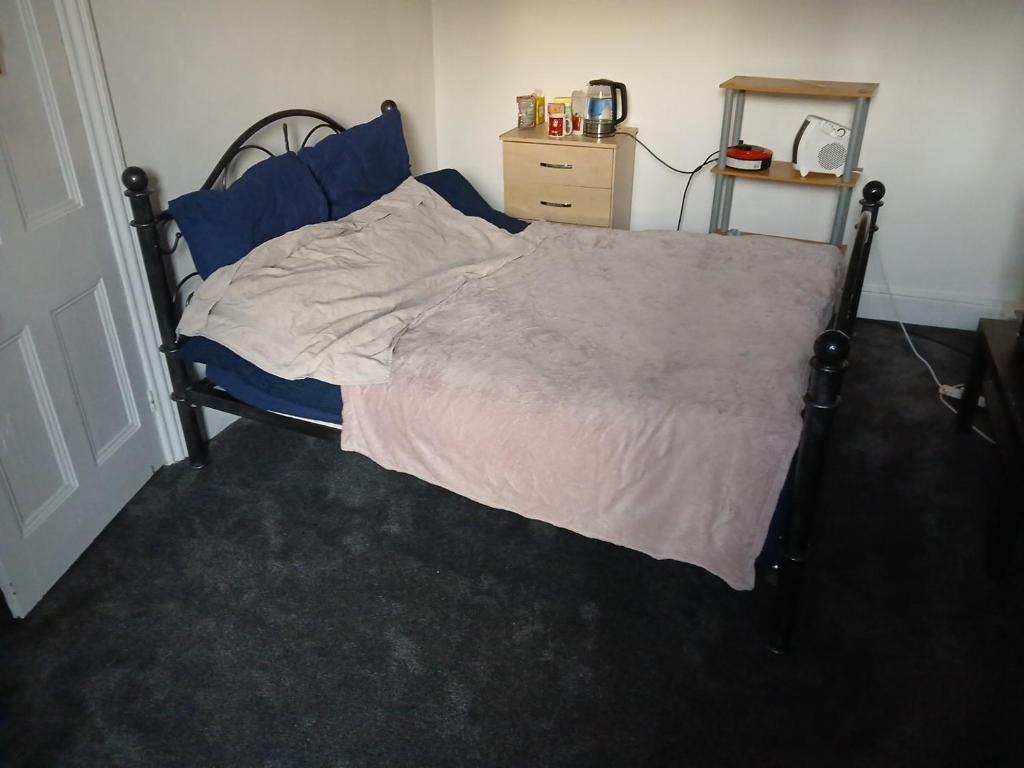 Room in town centre, Saint Helens
