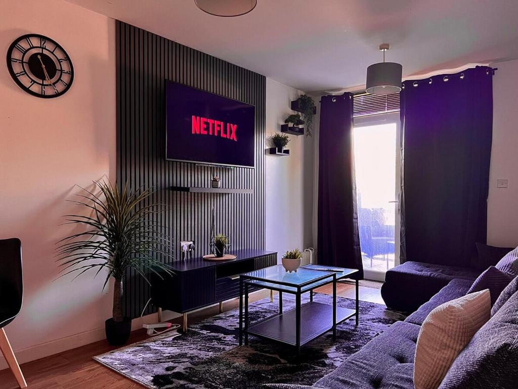 Modern, Central, Haven, 1BR with Balcony, Sheffield