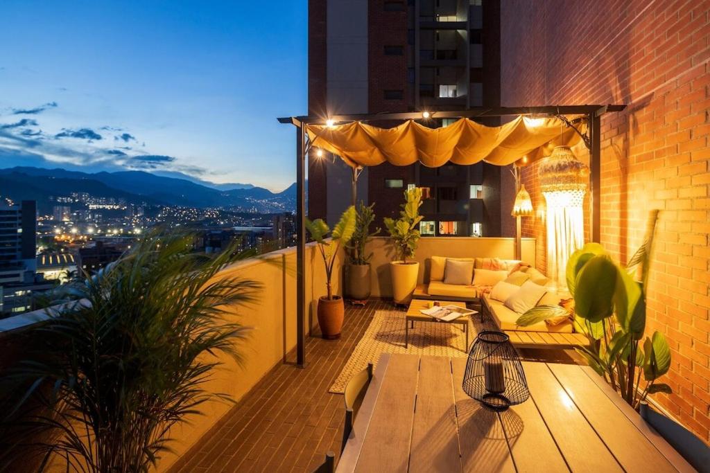 Private Terrace Duplex in El Poblado - 4