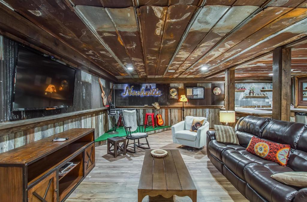 The Graycroft by Stay Local Nashville, Nashville