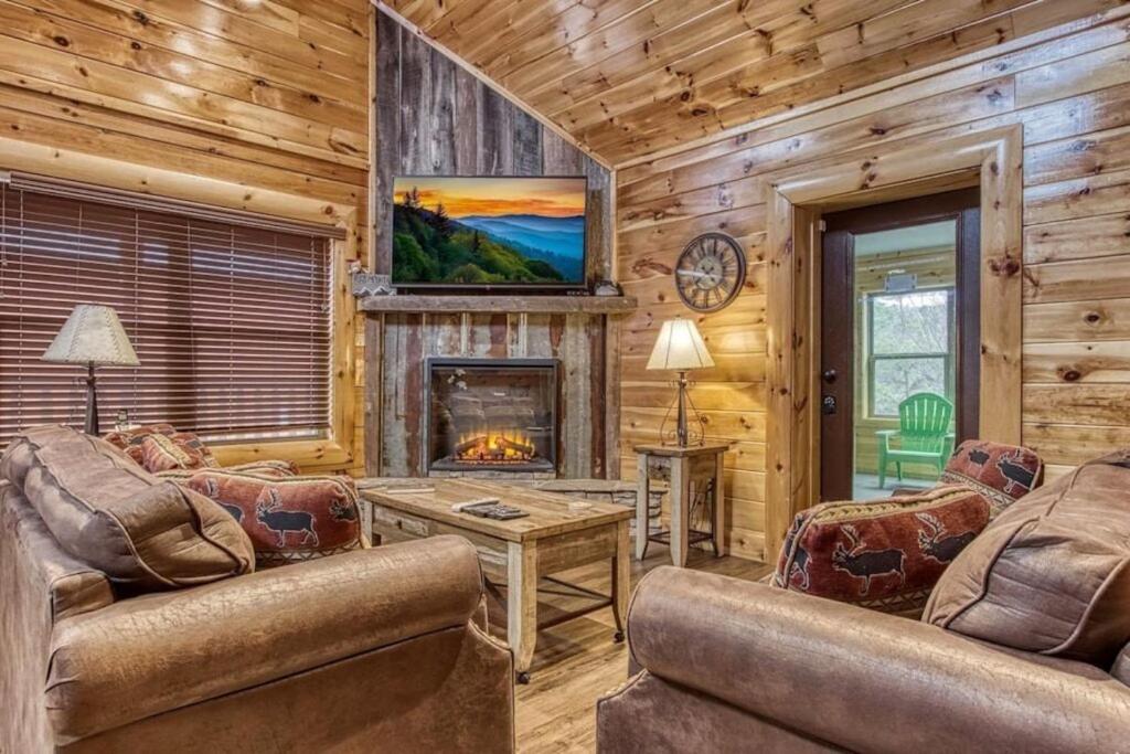 Soggy Bears 2 by Avada Properties, Sevierville