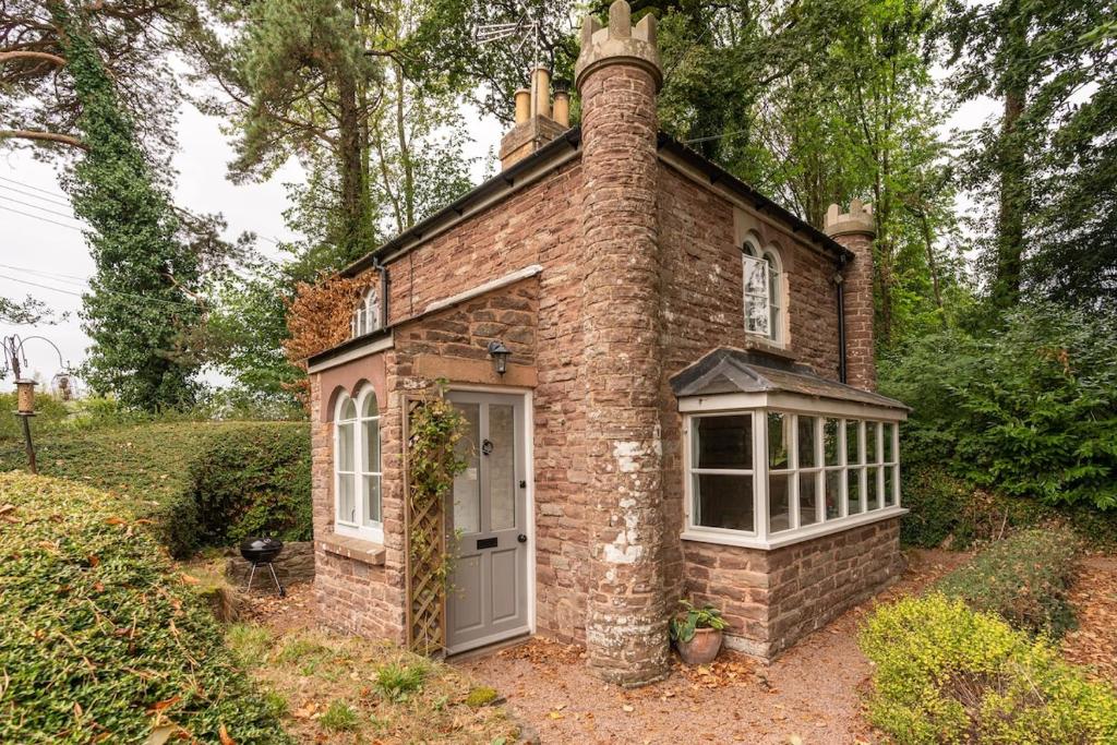 Underdean Lodge, Blakeney