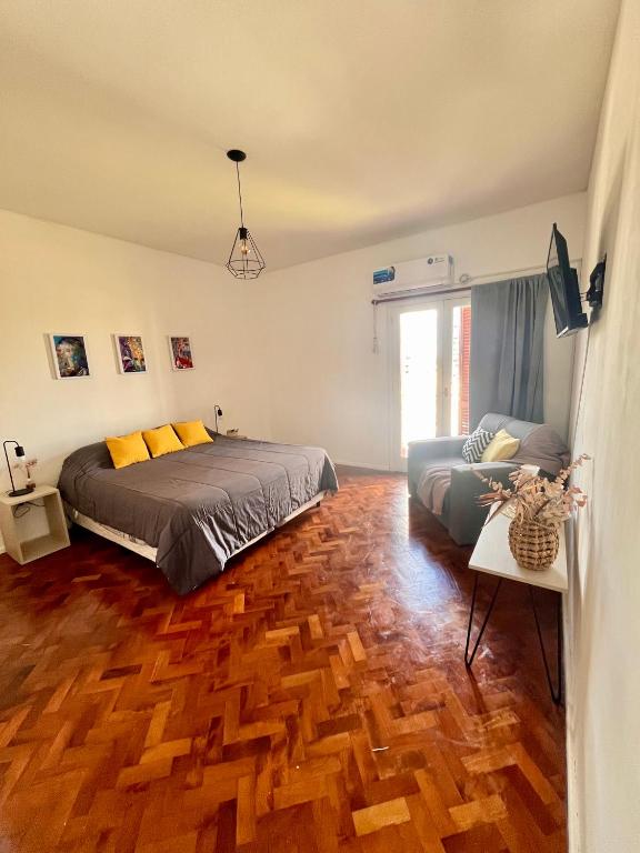 Departamento céntrico y moderno a pasos de Plaza España, en pleno microcentro de Mendoza!! Pellegrini Apartments Rivadavia - 2