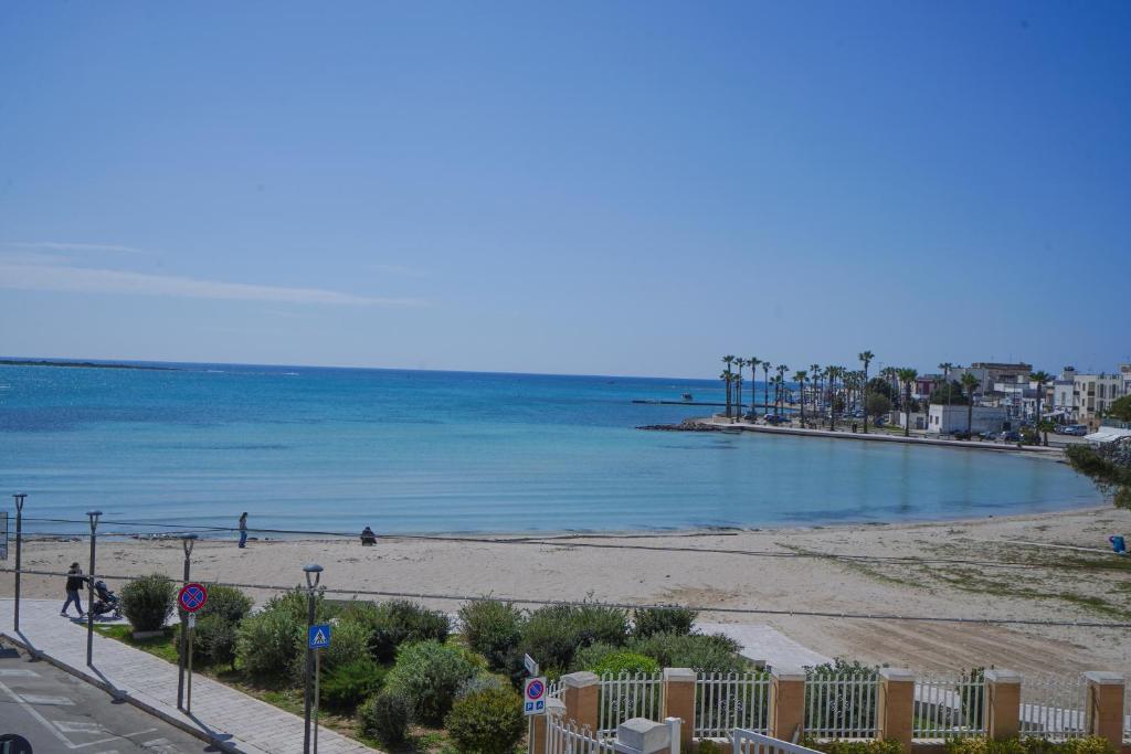 Vista Mare Rooms - 1