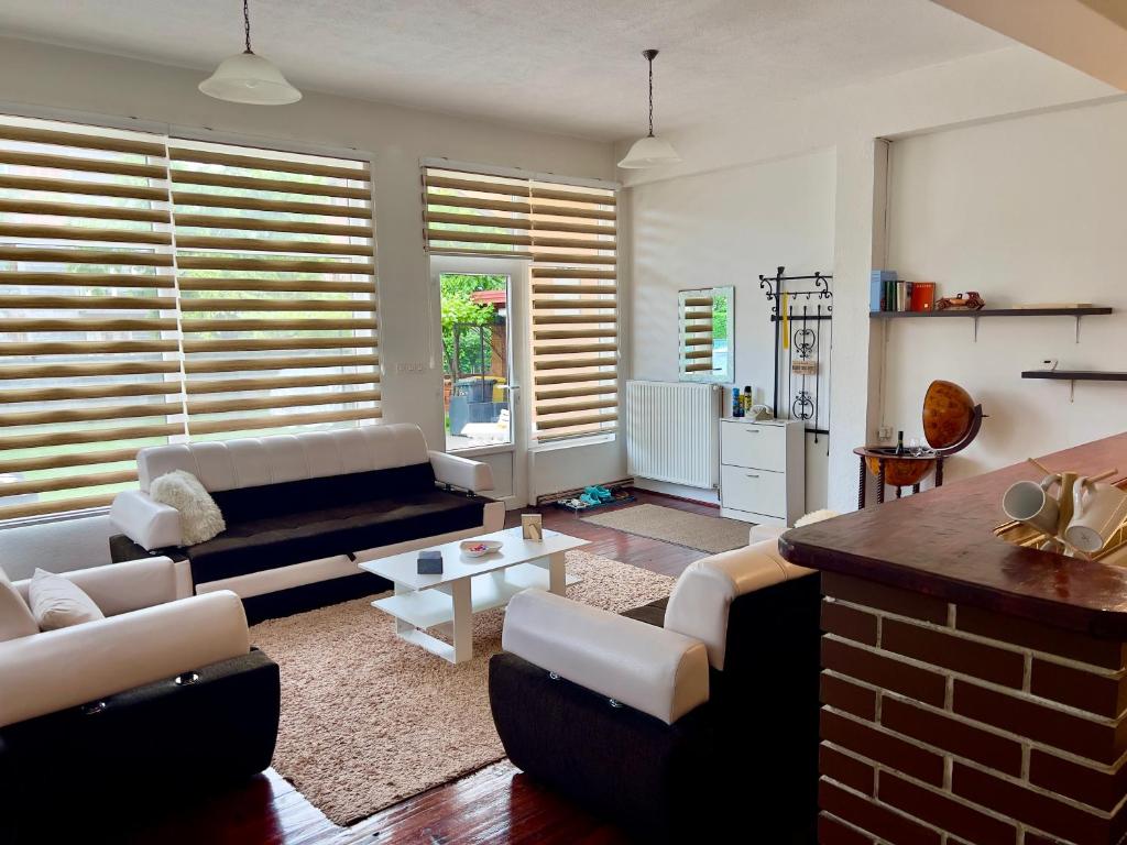 La Bocca Apartment - Airport, Parking, AC, Bidet, Coffee Machine, PS3 - 5