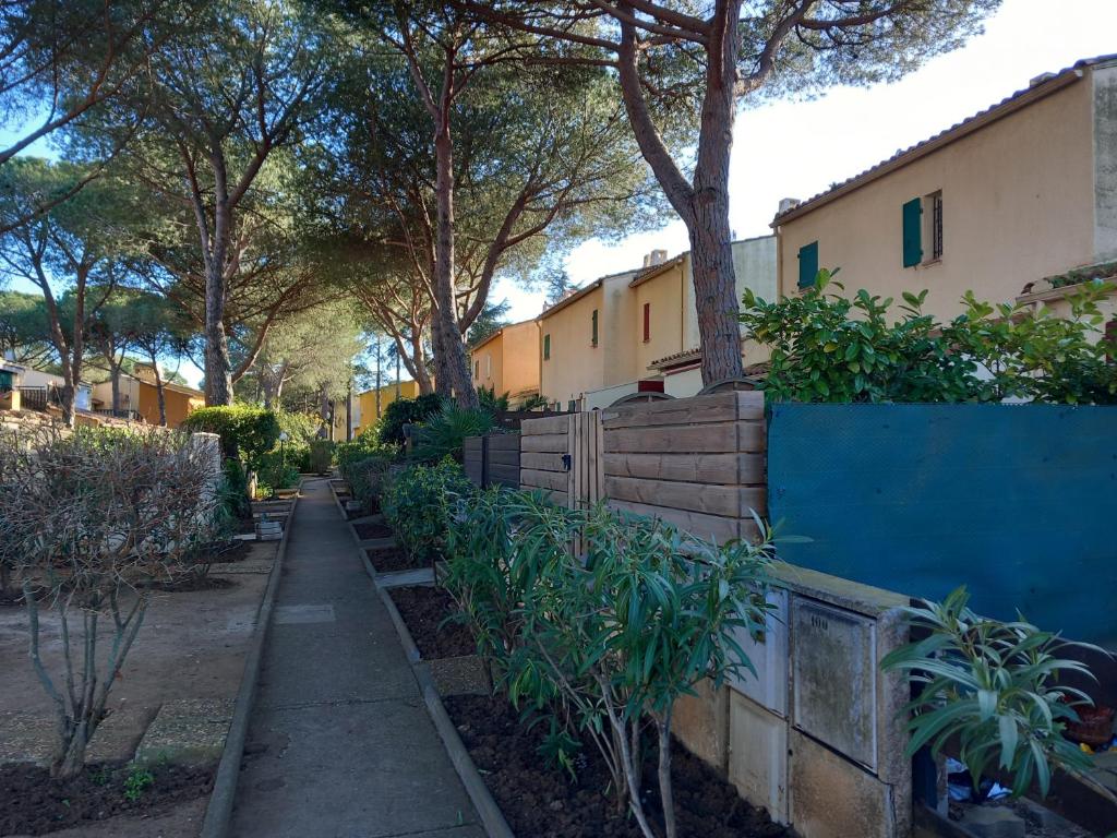 Le CENTAURE Proche Centre Naturiste - 1