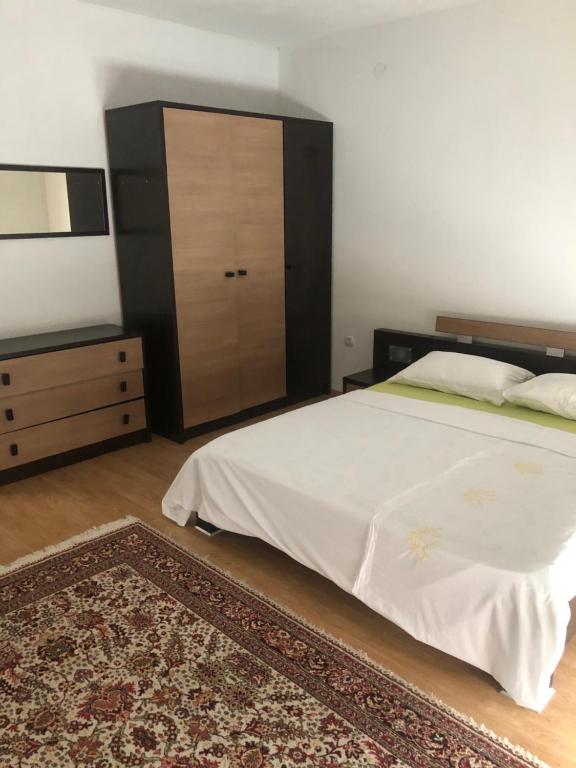 Ema's apartments - 2