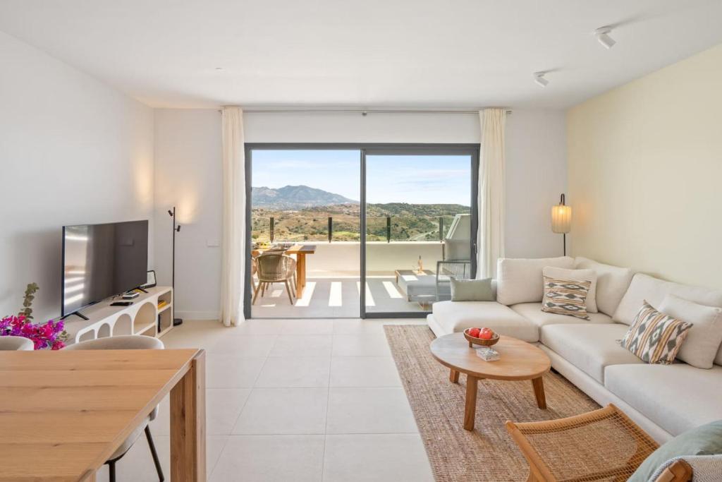 Sea View Apartment in La Cala de Mijas - Ipanema Homes - Golf, Mountains & Sea - Pool, Sauna & Hammam - 3