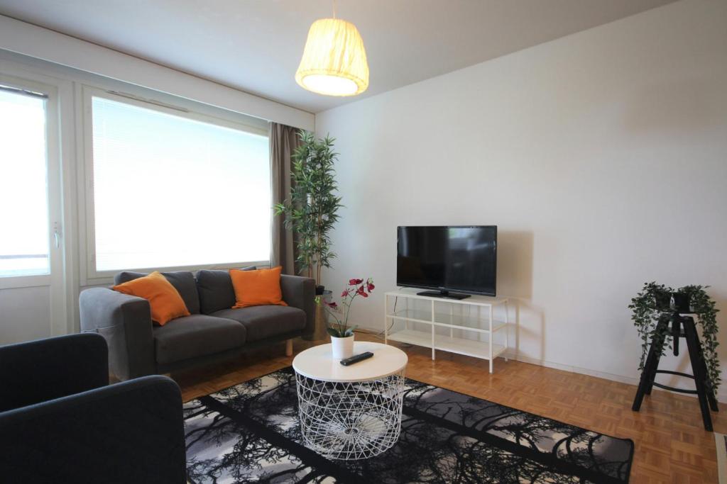 Spacious Apartment for 6, Espoo