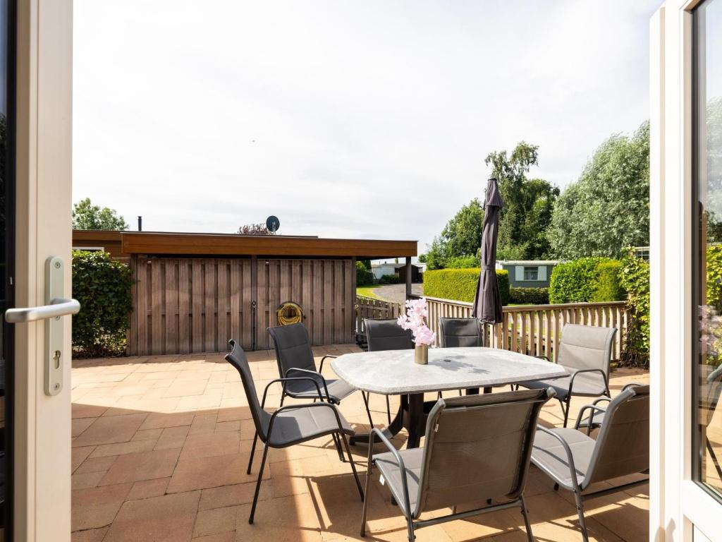 Sluisje 15, Schoterzijl