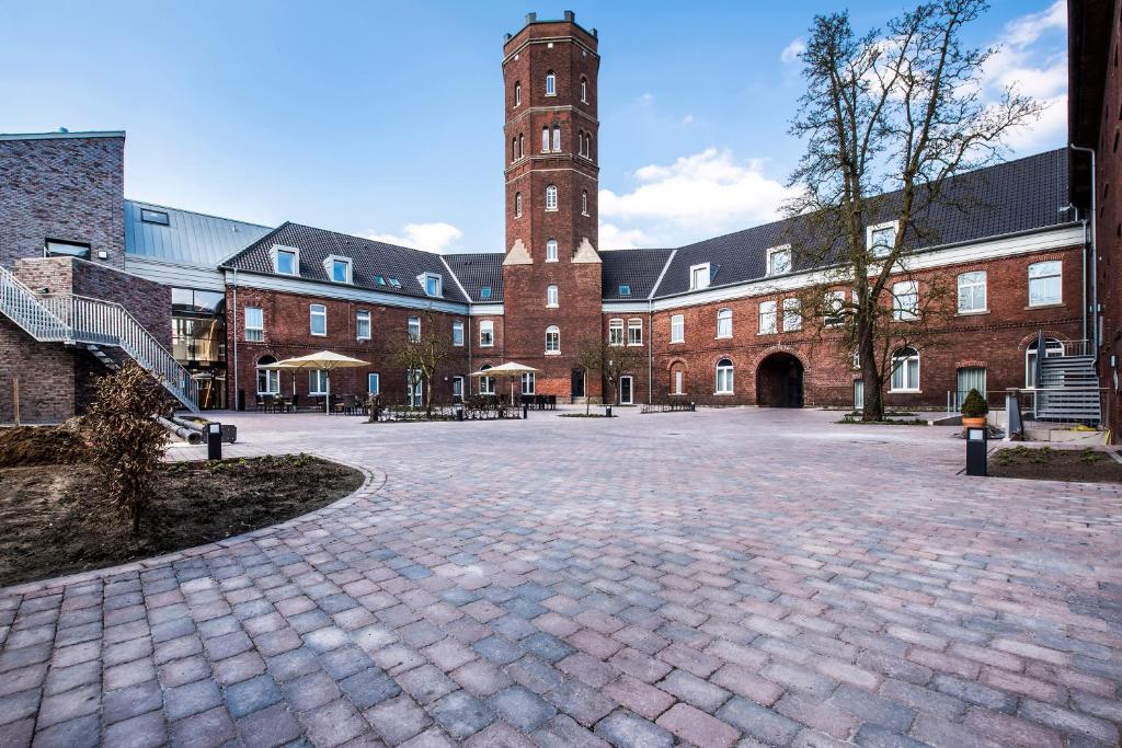 Alexianer Hotel am Wasserturm — Hotel in Munster