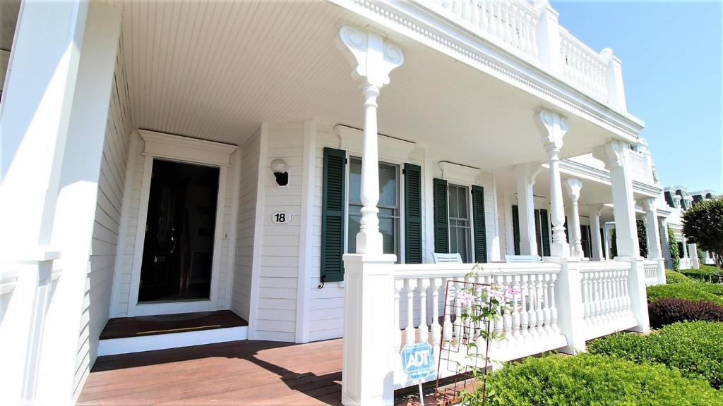 Sands Of Time, Cape May